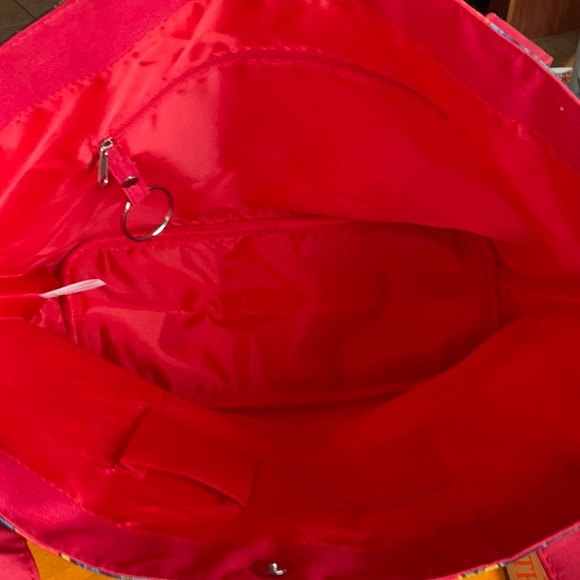 Lady Liberty Fashions Red & White Ski Valais Tote, NWT - Picture 9 of 16